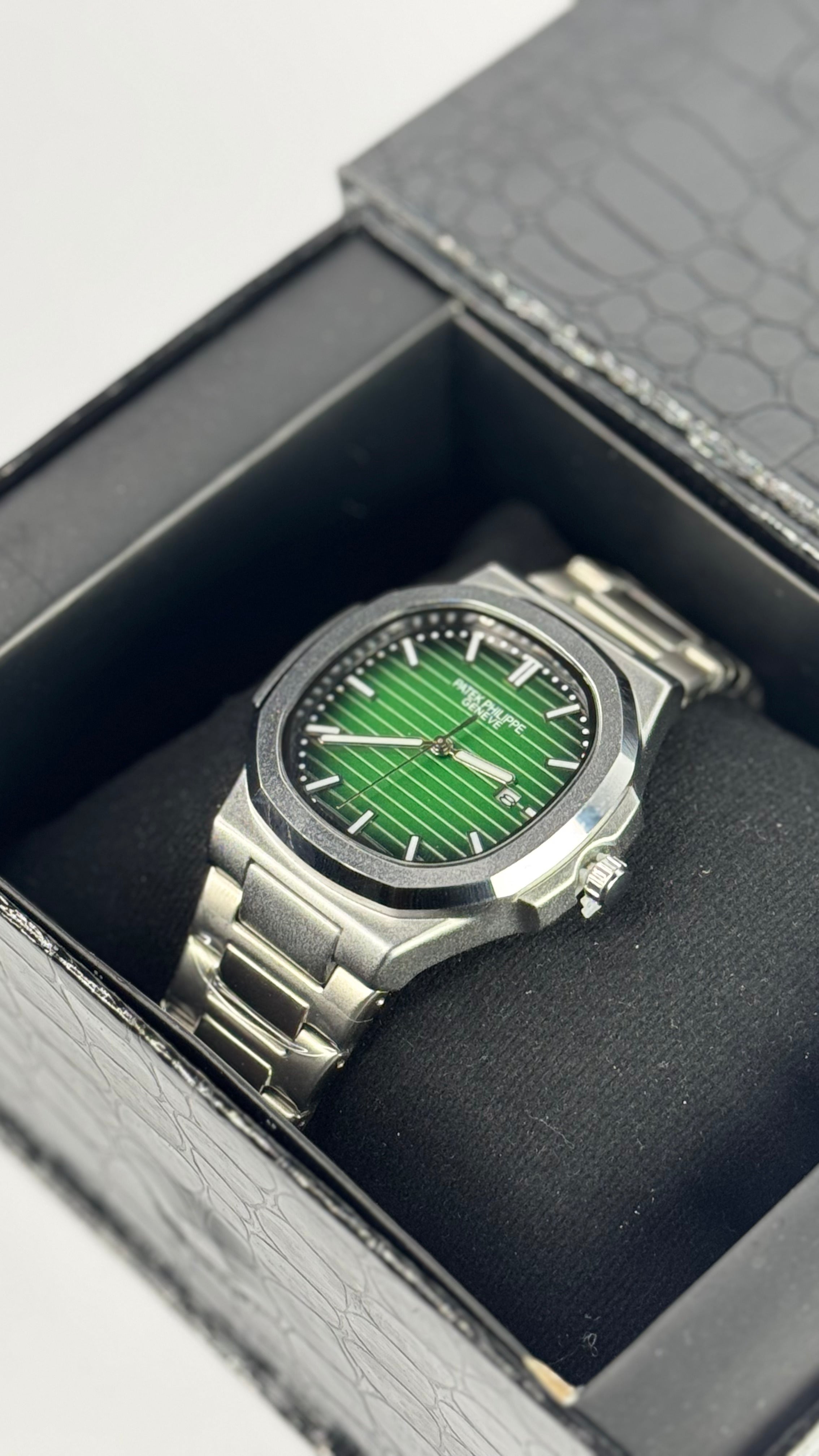 Patek-VZ-18 Philippe - Nautilus Green