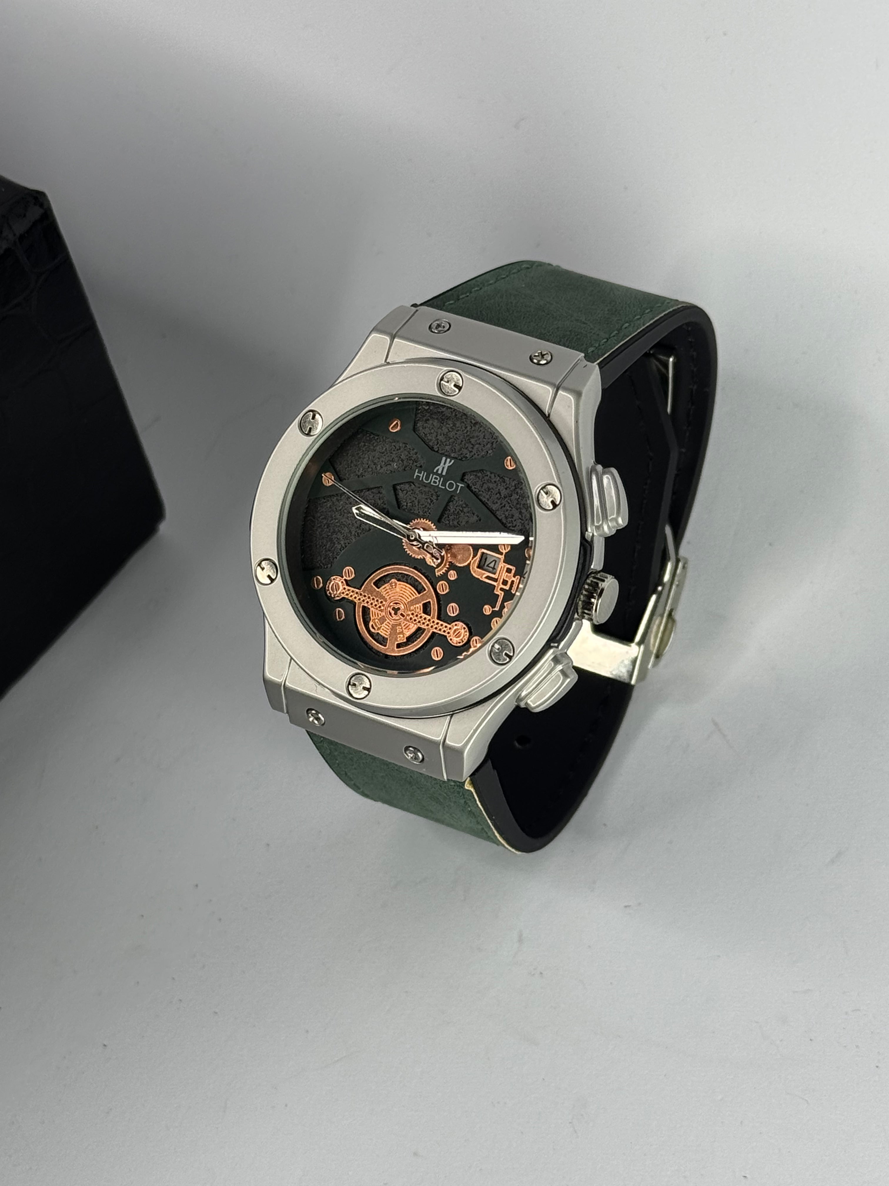 Hublot–VZ-09 Skeleton Green Leather